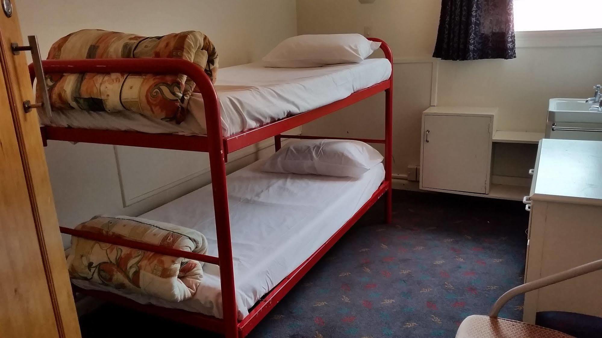 Whakatane Hotel Екстер'єр фото